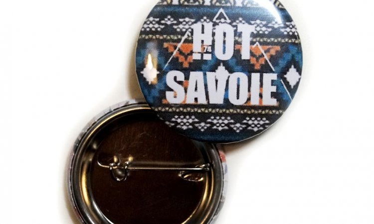 Pin's / Badges / Aimants / l'accessoire au couleurs de la région Haute-Savoie